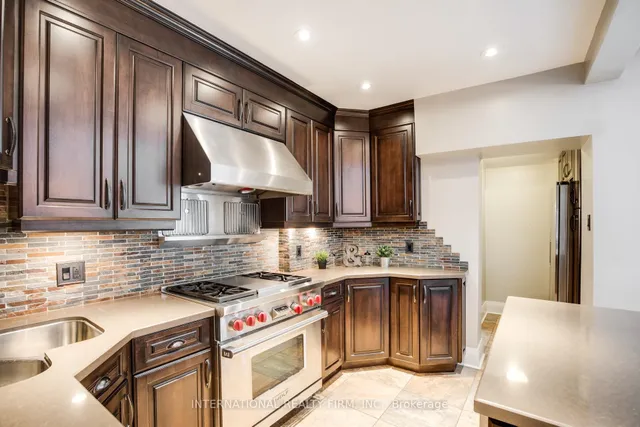 Additional image 4 of 109 Monarch Park Ave