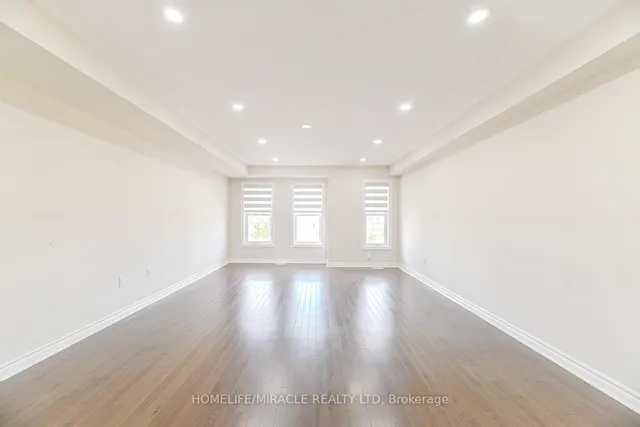 Additional image 24 of 35 Finegan Circ