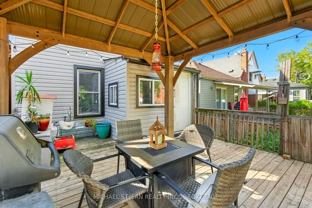 Additional image 27 of 98 Tuxedo Ave