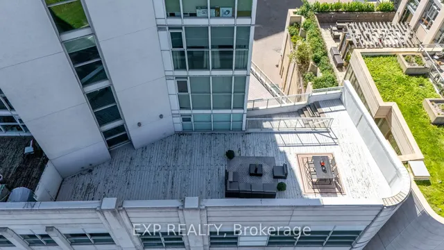 Additional image 39 of 2067 lake shore Blvd Unit 409