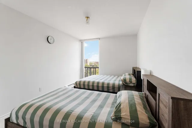 Additional image 20 of 75 Glenburn Crt Unit 1004