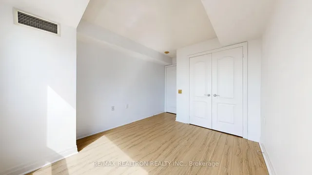 Additional image 27 of 21 Hillcrest Ave Unit 2007