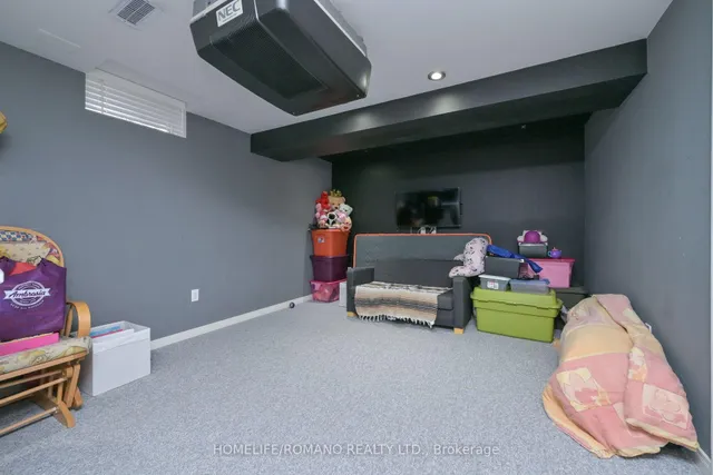 Additional image 18 of 132 Earth Star Tr