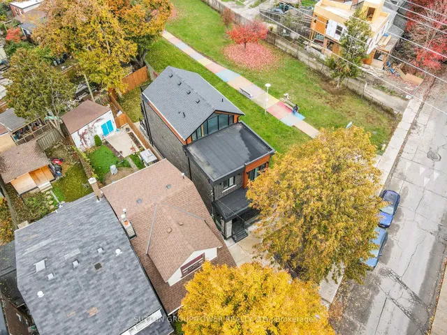 Additional image 37 of 48 Silverthorn Ave