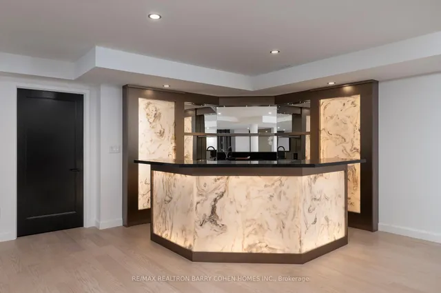 Additional image 29 of 45 Park Lane Circ