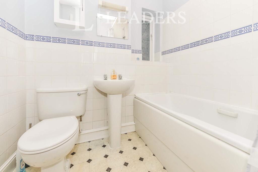 Additional image 6 of Latium Close