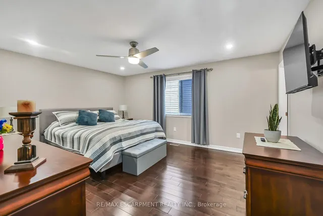 Additional image 23 of 70 Escarpment Dr