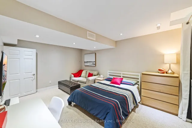 Additional image 24 of 1113 Riddell Cres