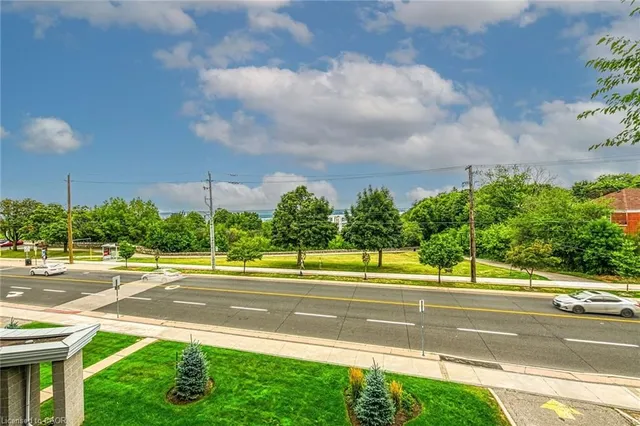 Additional image 24 of 350 Concession St Unit 302