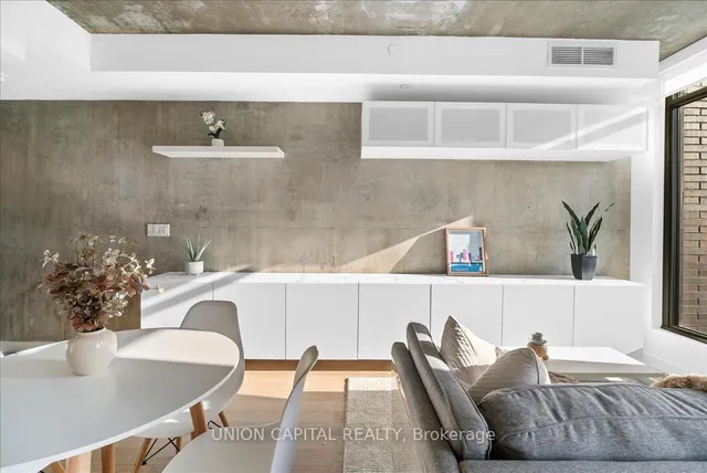 Additional image 6 of 111 Bathurst St Unit 505