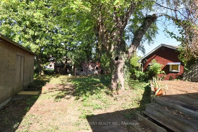 Additional image 40 of 394 Upper Ottawa St