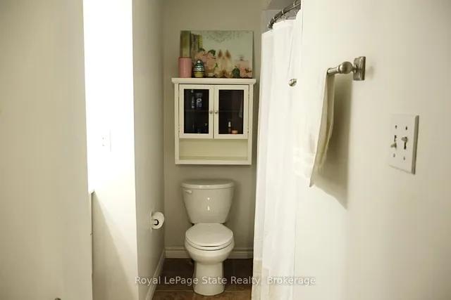 Additional image 36 of 9 Duncairn Crt