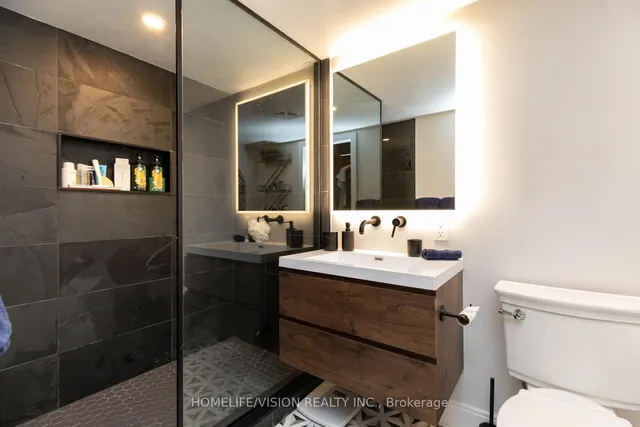 Additional image 31 of 250 Manitoba St Unit 704