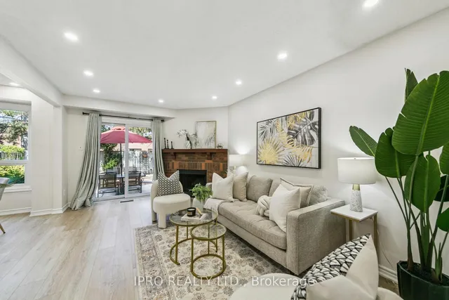 Additional image 12 of 3455 Caplan Cres Unit 3