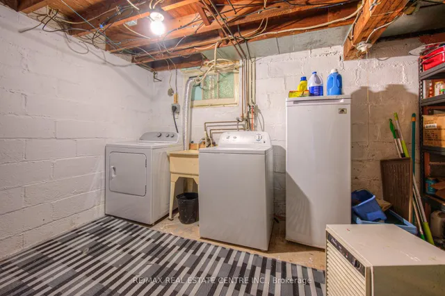 Additional image 35 of 14 Barons Ave