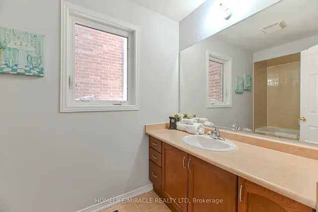 Additional image 35 of 102 Delport Clse