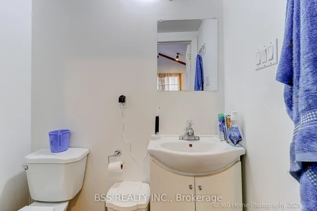 Additional image 6 of 96 Laurel Ave