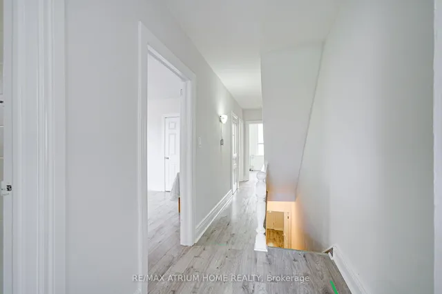 Additional image 22 of 1000 Dundas St