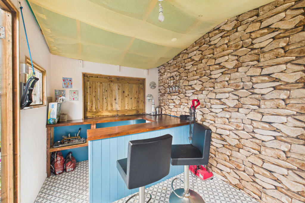 Additional image 11 of Cowper Road, Markyate, AL3