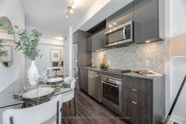 Additional image 11 of 100 Dalhousie St Unit 803