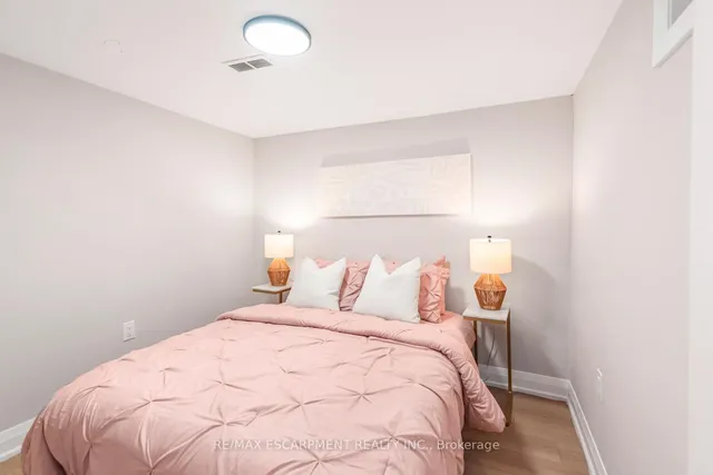 Additional image 32 of 237 Adair Ave