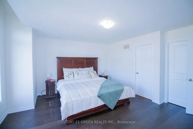 Additional image 21 of 58 Pinot Cres