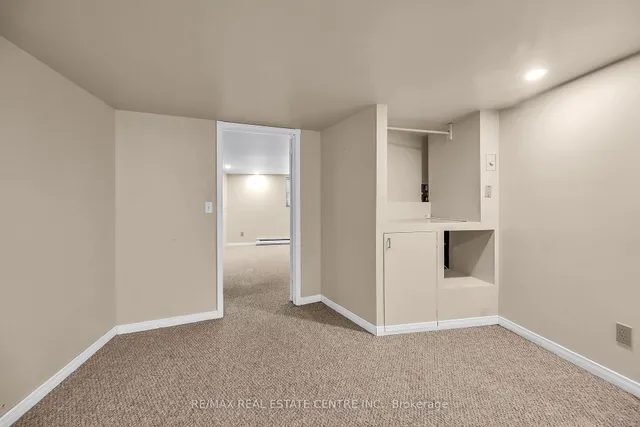 Additional image 25 of 894 Garth St