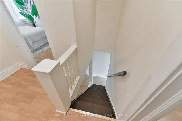 Additional image 18 of 1125 Woodbine Ave