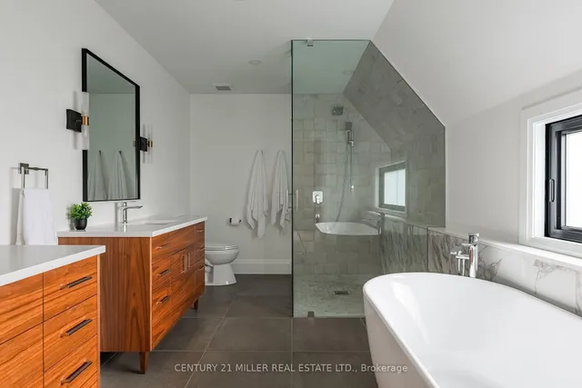 Additional image 36 of 935 Harvey Pl