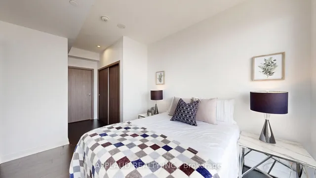 Additional image 15 of 17 Bathurst St Unit 3302