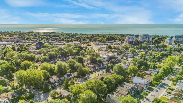 Additional image 28 of 36 Vanbrugh Ave