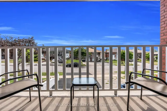 Additional image 31 of 52 Paradelle Cres