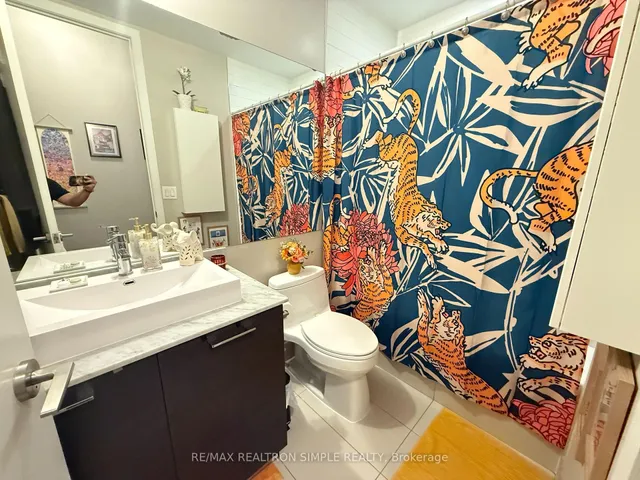 Additional image 6 of 399 Adelaide St Unit 305