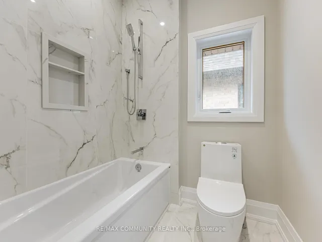 Additional image 26 of 37 Sugarbush Sq