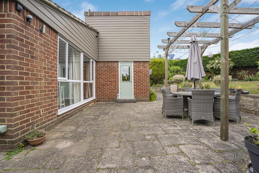 Additional image 28 of Leonards Close, Welwyn