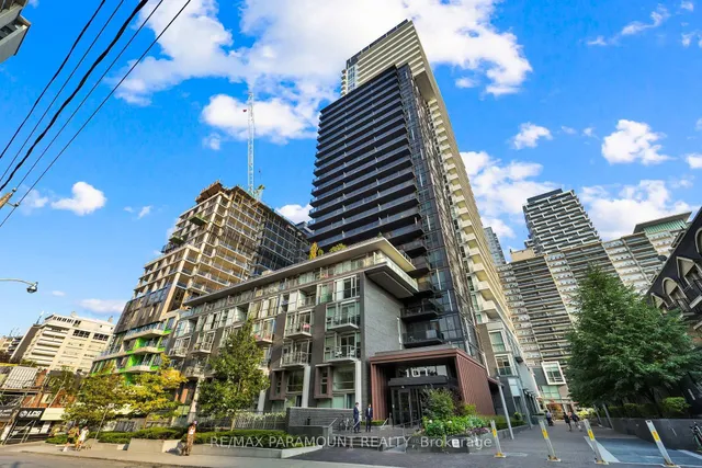 101 Erskine Ave Unit 418