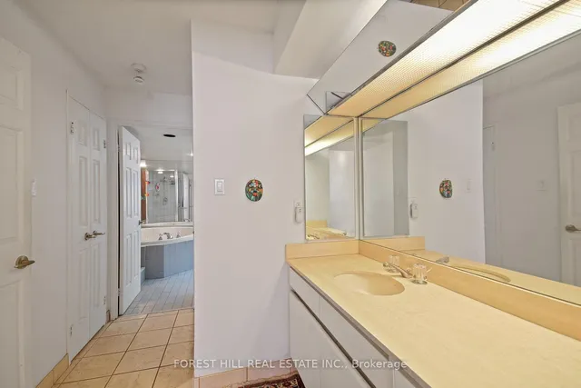 Additional image 26 of 130 Carlton St Unit 1101