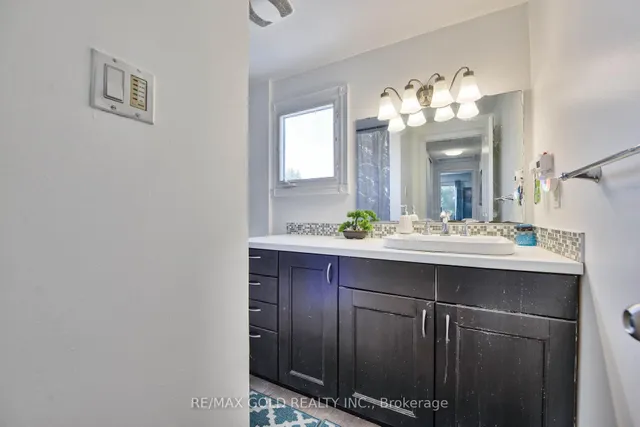 Additional image 24 of 54 Nottawasaga Cres