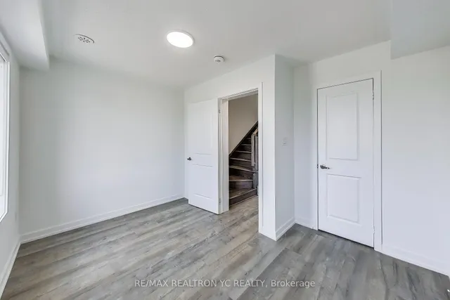 Additional image 11 of 175 Downsview Park Blvd