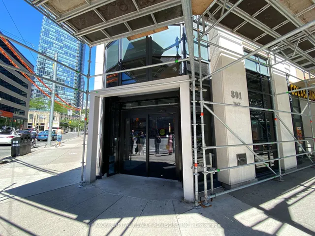 801 Bay St Unit 902