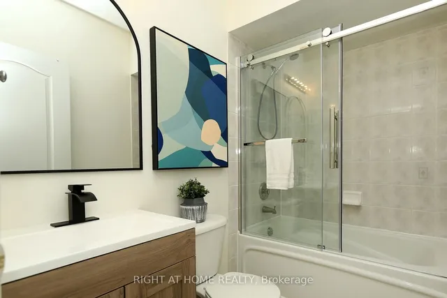 Additional image 32 of 28 Legend Lane