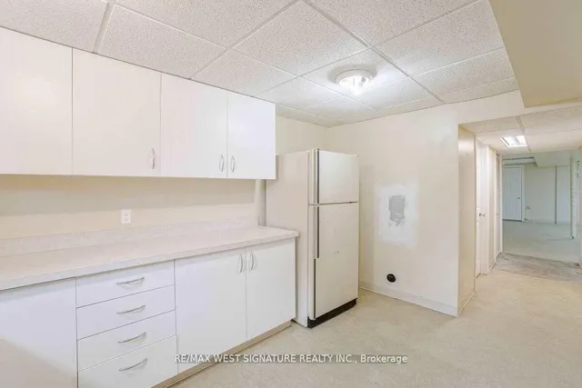 Additional image 18 of 23 Fernando Rd