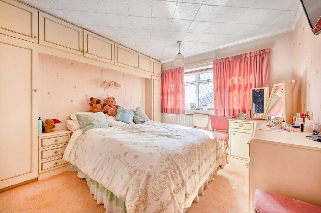 Additional image 10 of Orchard Drive, Park Street, St. Albans, Hertfordshire, AL2