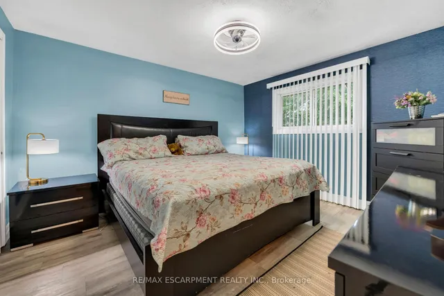 Additional image 22 of 18 Riverdale Dr