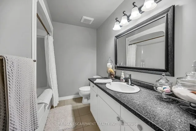 Additional image 36 of 99 Panabaker Dr Unit 8