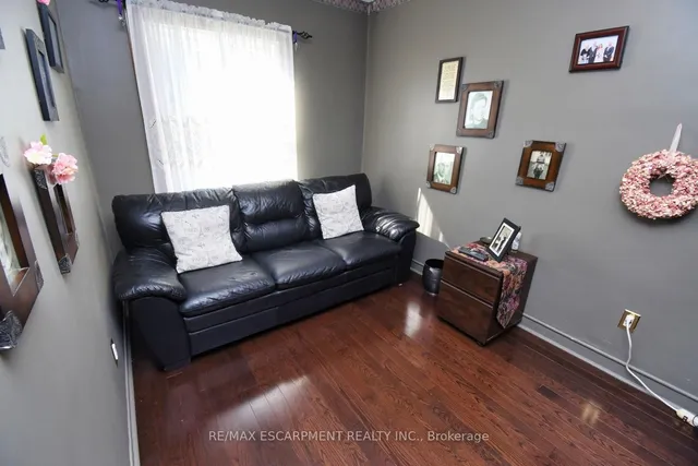 Additional image 14 of 251 East 31st St