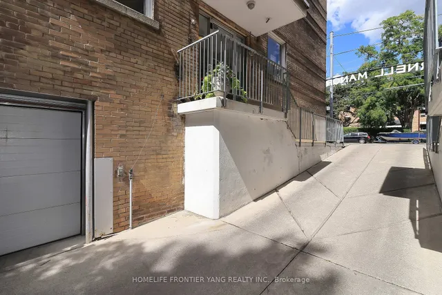 Additional image 25 of 2697 Lake Shore Blvd Unit 21