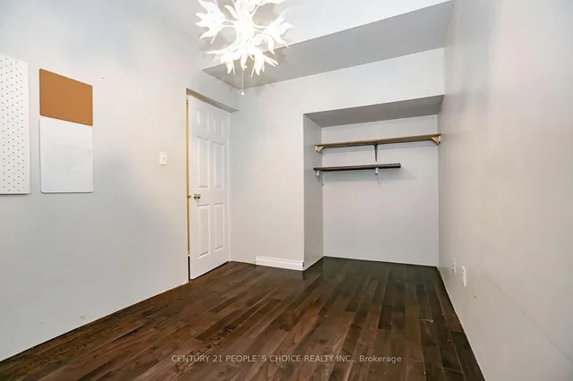 Additional image 45 of 272 Vintage Gate