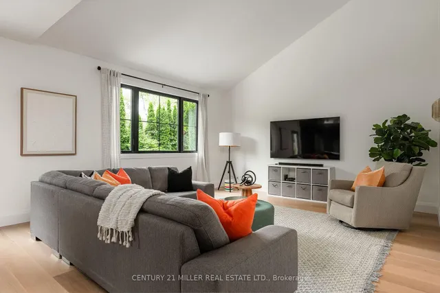 Additional image 25 of 935 Harvey Pl