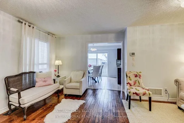 Additional image 13 of 4881 Capri Cres